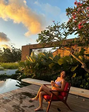 Julienneby OnlyFans Leaked Free Thumbnail Picture - #RaAJOnD0Uw