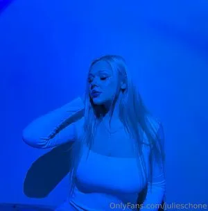Julieschone OnlyFans Leaked Free Thumbnail Picture - #EdjQYcdjSB