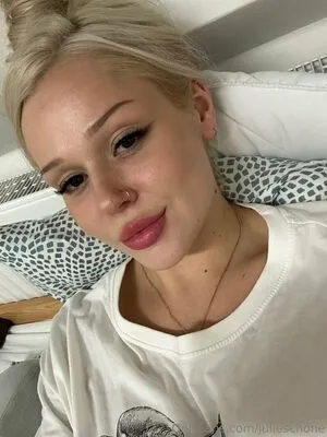 Julieschone OnlyFans Leaked Free Thumbnail Picture - #UvY4lvutuC