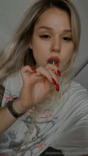 Julieschone OnlyFans Leaked Free Thumbnail Picture - #hVEiRbIWUi