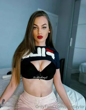 Julietaylor OnlyFans Leaked Free Thumbnail Picture - #0NMzVl1vbU