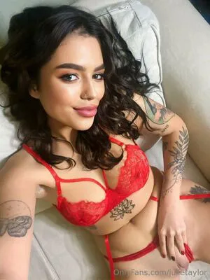 Julietaylor OnlyFans Leaked Free Thumbnail Picture - #O2TXQSYeWN