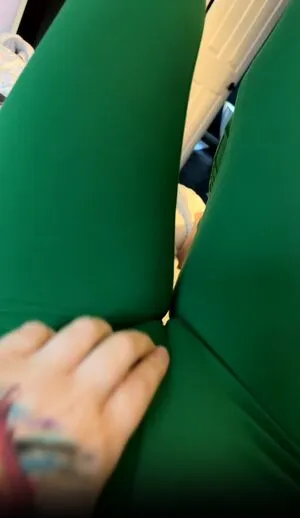 Juliewiththebooty OnlyFans Leaked Free Thumbnail Picture - #JHBrtReXo4