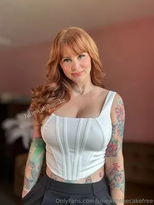 Juliewiththecakepeeks OnlyFans Leaked Free Thumbnail Picture - #J1Ds3OlwgL