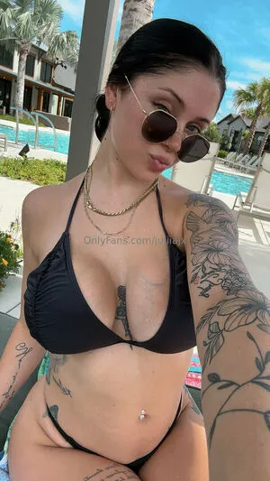 Juliiajx OnlyFans Leaked Free Thumbnail Picture - #JIXuOclyUI