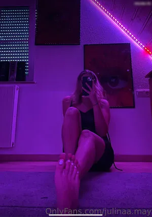 Julinaa May OnlyFans Leaked Free Thumbnail Picture - #RVlVm9iw11