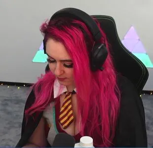 Juliversal OnlyFans Leaked Free Thumbnail Picture - #SqZqEufIEL