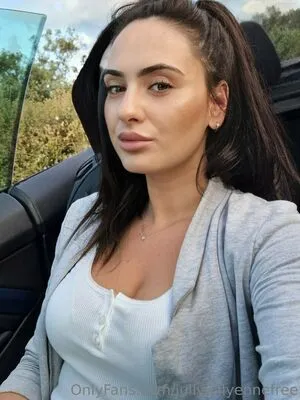Jullyjullyennefree OnlyFans Leaked Free Thumbnail Picture - #foN9ebsBNG