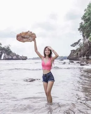 Julynn Lau OnlyFans Leaked Free Thumbnail Picture - #27cvxyEE0O