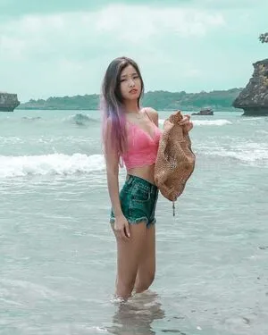 Julynn Lau OnlyFans Leaked Free Thumbnail Picture - #cZRHtyyLbp