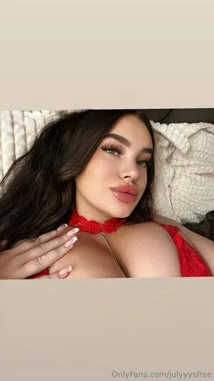 Julyyysfree OnlyFans Leaked Free Thumbnail Picture - #7JQYHSwUr1