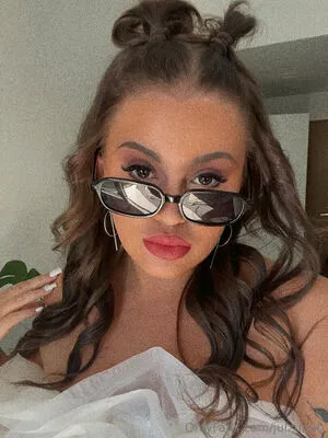 Julzuuuh OnlyFans Leaked Free Thumbnail Picture - #RUZ2SpH4o1