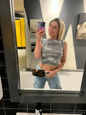 Julzzx3 OnlyFans Leaked Free Thumbnail Picture - #5hrLhMNz30