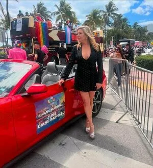 June Diane Raphael OnlyFans Leaked Free Thumbnail Picture - #QaaUG4FKql