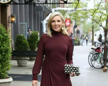 June Diane Raphael OnlyFans Leaked Free Thumbnail Picture - #vnblY879y2