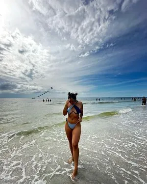 June Lin OnlyFans Leaked Free Thumbnail Picture - #mmv2V8OqhJ