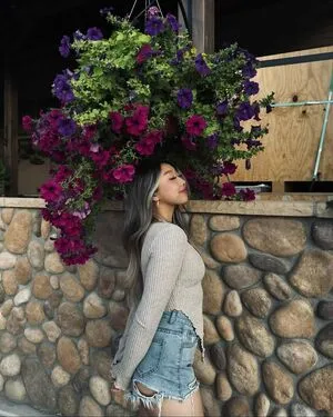 June Lin OnlyFans Leaked Free Thumbnail Picture - #oFTi05NXnn