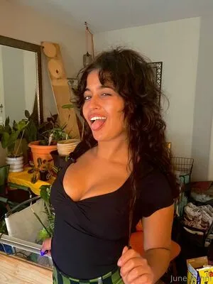 Junebunni OnlyFans Leaked Free Thumbnail Picture - #GHWAENXryh