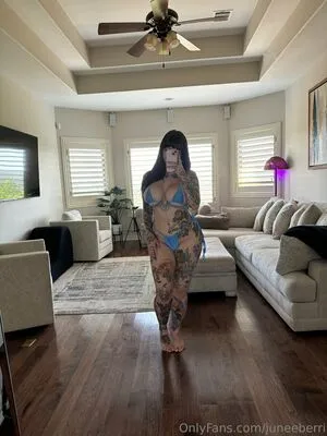 Juneeberri OnlyFans Leaked Free Thumbnail Picture - #vCsEebVL09