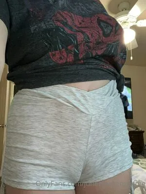 Junemackenziefree OnlyFans Leaked Free Thumbnail Picture - #nR0chi8N3d