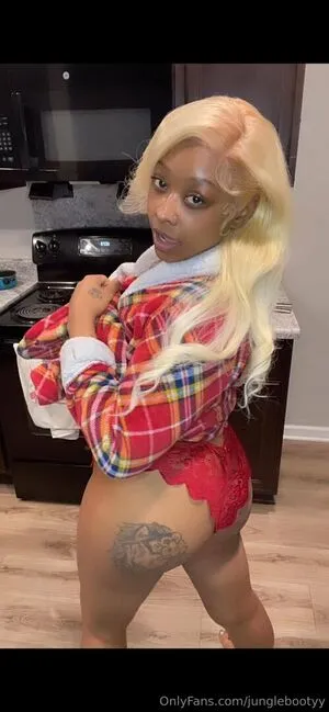 Junglebootyy OnlyFans Leaked Free Thumbnail Picture - #1isO42wR3T