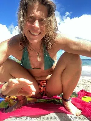 Junglelady52exposed OnlyFans Leaked Free Thumbnail Picture - #4OHaWF1SND