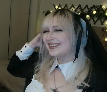 Juniper Actias OnlyFans Leaked Free Thumbnail Picture - #4RFv4Ci2C2