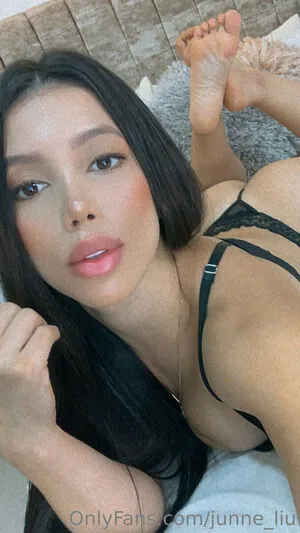 Junne Liu OnlyFans Leaked Free Thumbnail Picture - #3blD8hGLaT