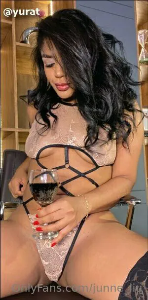 Junne Liu OnlyFans Leaked Free Thumbnail Picture - #aflIRIAoUa