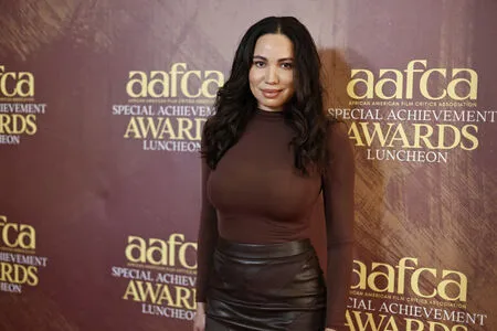 Jurnee Smollett OnlyFans Leaked Free Thumbnail Picture - #8vHRr2Q1ov