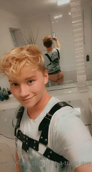Just A Trans Guy OnlyFans Leaked Free Thumbnail Picture - #1CIxXx42IR
