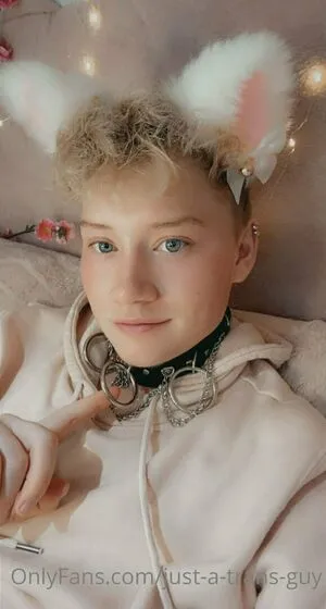 Just A Trans Guy OnlyFans Leaked Free Thumbnail Picture - #dkxGgXozVb