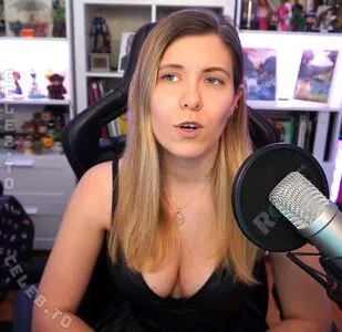 Justbecci OnlyFans Leaked Free Thumbnail Picture - #8Pz44SJld2