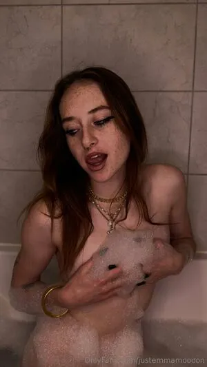 Justemmamoooon OnlyFans Leaked Free Thumbnail Picture - #0dHCp8AWW9