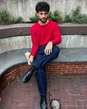 Justinassad OnlyFans Leaked Free Thumbnail Picture - #24DywZeeSj