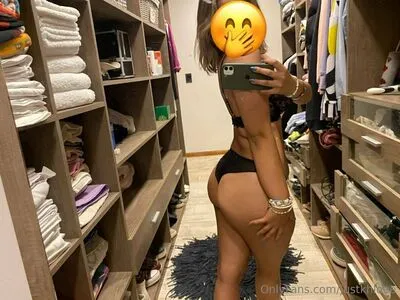 Justkhloee OnlyFans Leaked Free Thumbnail Picture - #dPd3Jt6SY0