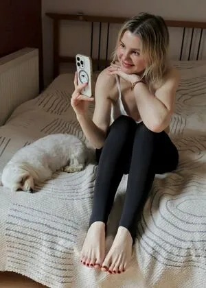 Justmariisfeetofficial OnlyFans Leaked Free Thumbnail Picture - #CdGOWqNPon