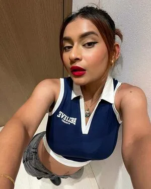 Juveria OnlyFans Leaked Free Thumbnail Picture - #4GAgcLIW4L