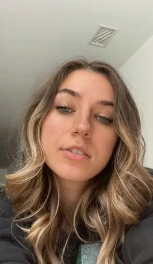 Jvlia G OnlyFans Leaked Free Thumbnail Picture - #R0b9pbpG9G
