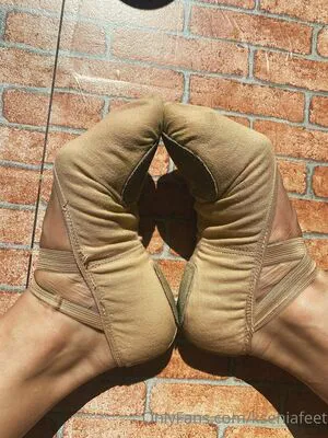K Flexiblefeet OnlyFans Leaked Free Thumbnail Picture - #3AiVN5vREZ