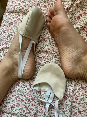 K Flexiblefeet OnlyFans Leaked Free Thumbnail Picture - #pXKCJks4LP