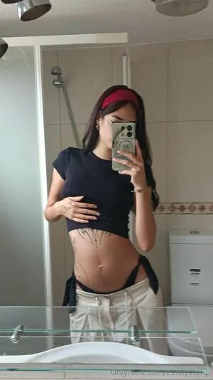 K1nkyvamp OnlyFans Leaked Free Thumbnail Picture - #MNYWNeo5JS