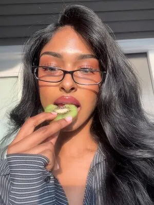 Kaaviya Sambasivam OnlyFans Leaked Free Thumbnail Picture - #uuFRIgYjH9