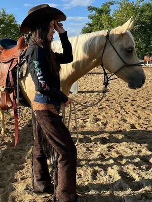 Kacey Musgraves OnlyFans Leaked Free Thumbnail Picture - #SHYzjwS0Tu