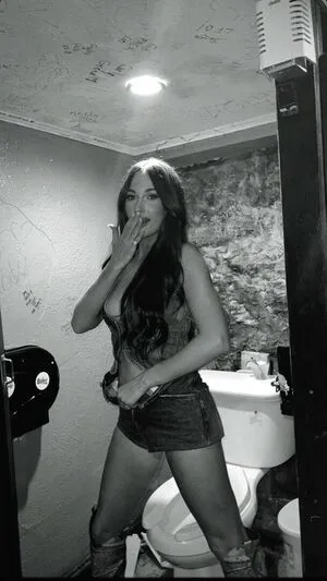 Kacey Musgraves OnlyFans Leaked Free Thumbnail Picture - #rT5p0x9Ikx