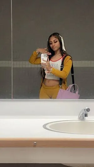 Kadabaylor OnlyFans Leaked Free Thumbnail Picture - #afGKKASRCn