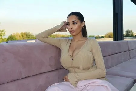 Kadelle Samuals OnlyFans Leaked Free Thumbnail Picture - #05COL4aRfa
