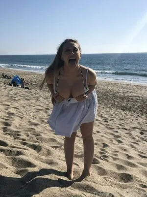 Kagneylinn OnlyFans Leaked Free Thumbnail Picture - #mawskkuNPL