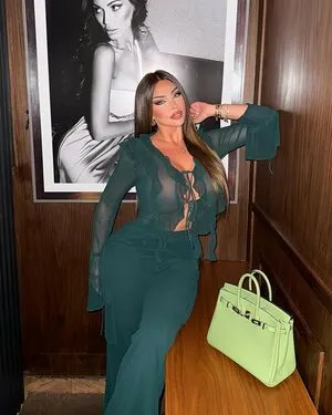 Kahina OnlyFans Leaked Free Thumbnail Picture - #4xC9HHXyLK