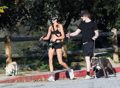 Kaia Gerber OnlyFans Leaked Free Thumbnail Picture - #2uhxccJ2C1